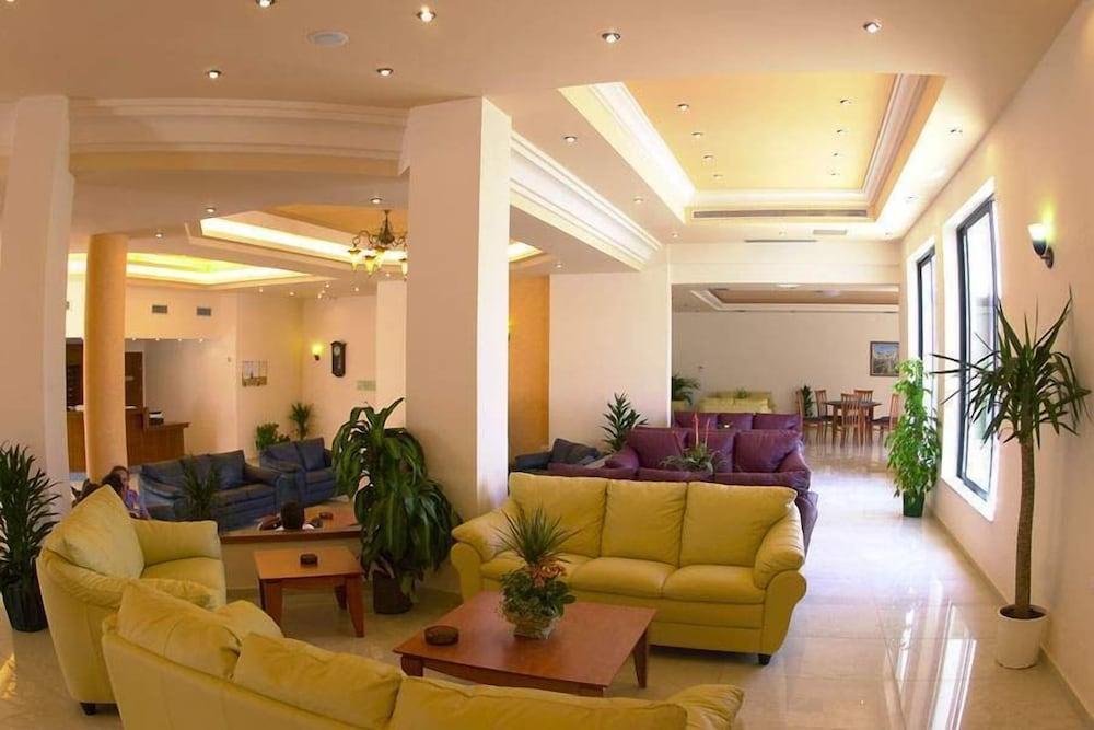 Blue Aegean Hotel & Suites Gouves Exterior foto