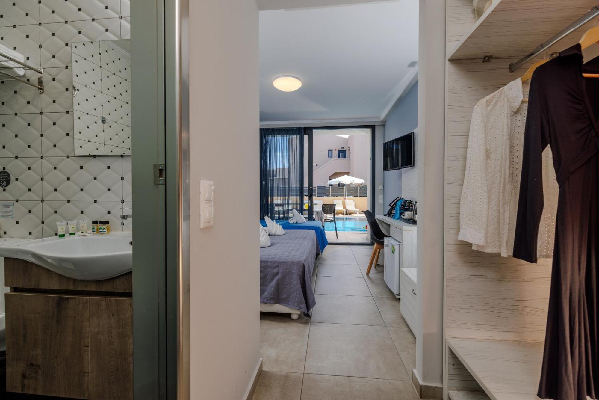 Blue Aegean Hotel & Suites Gouves Exterior foto